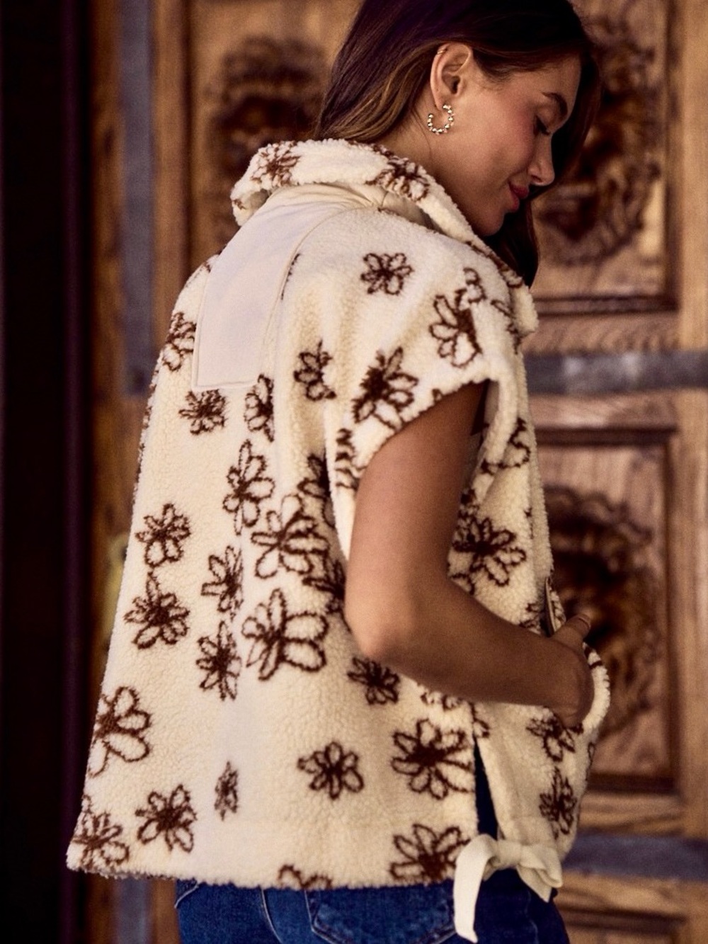🌼 SO ME Flower Sherpa Fur Oversized Sleeveless Vest Jacket- Brown - Picture 8 of 11